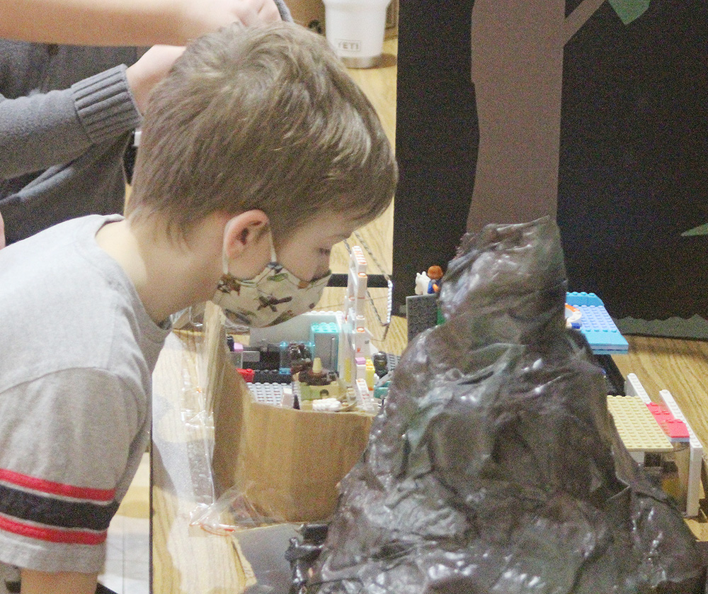 IC holds its 10th annual Literacy Fair